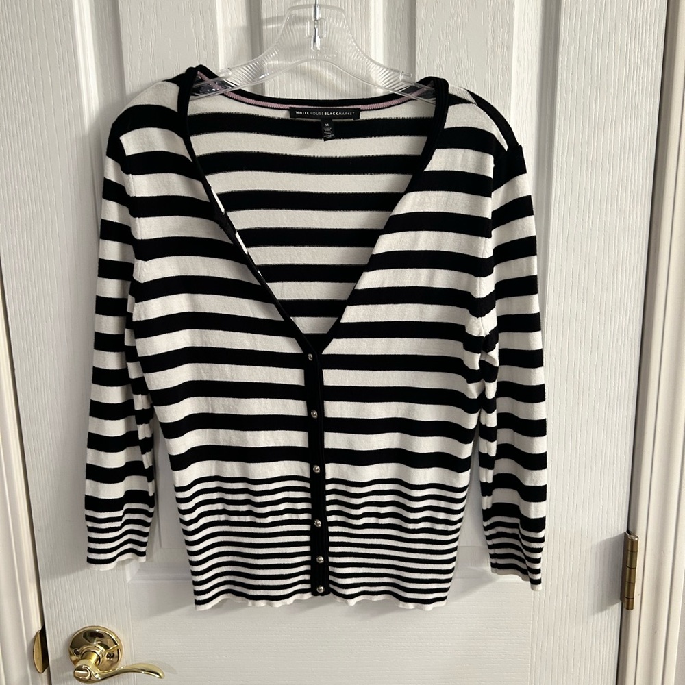 White House Black Market snap front cardigan, size medium